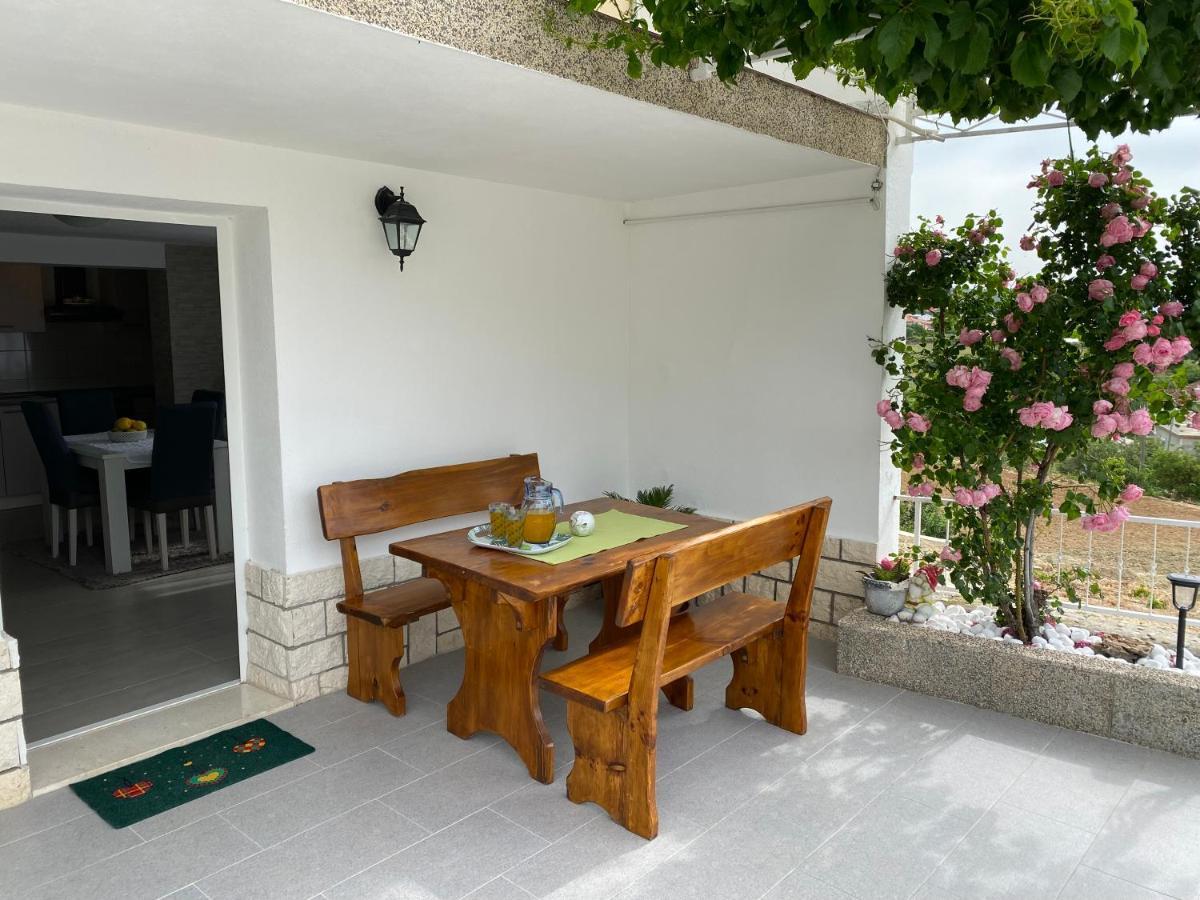 טרוגיר Apartment Carmen מראה חיצוני תמונה