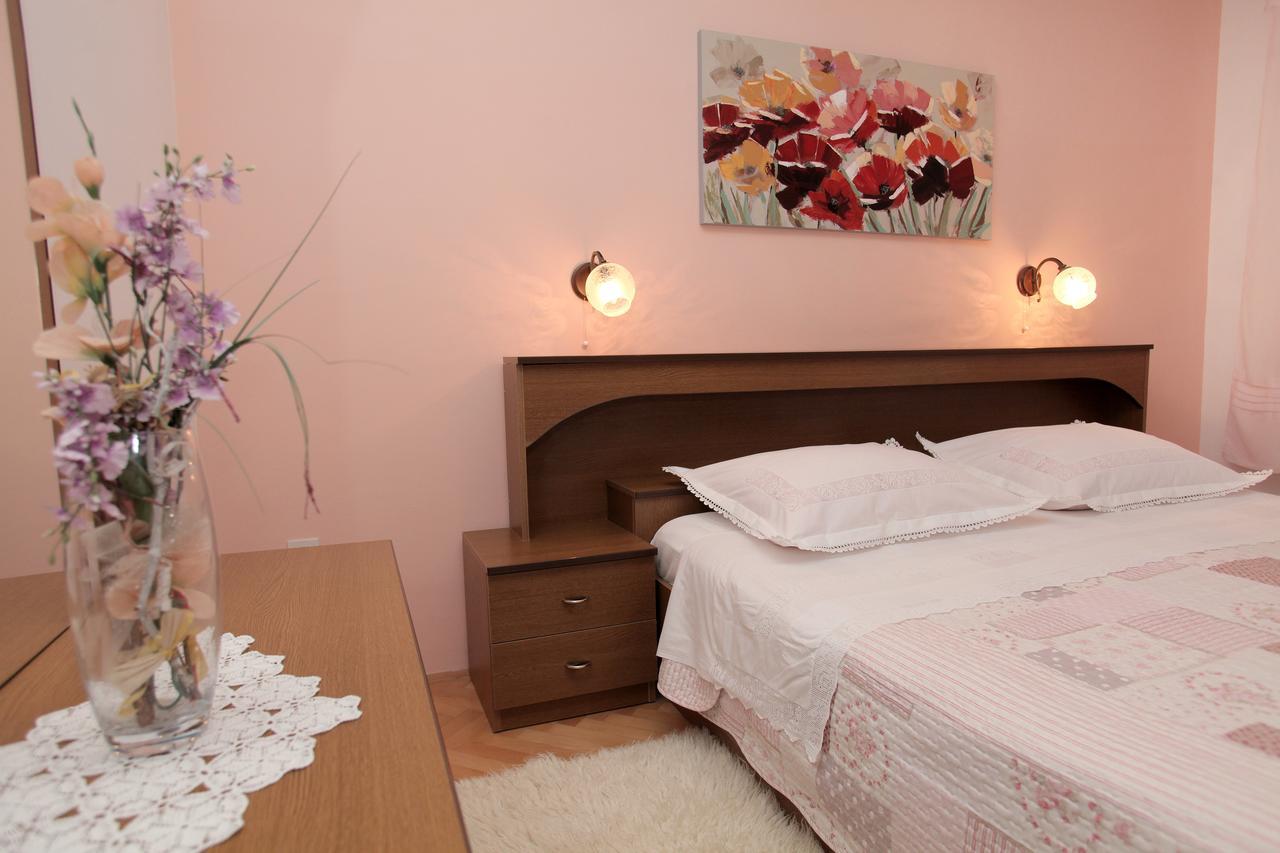 טרוגיר Apartment Carmen מראה חיצוני תמונה
