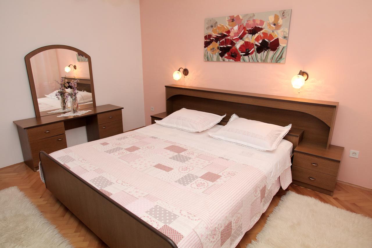 טרוגיר Apartment Carmen מראה חיצוני תמונה